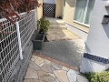 大田区のT様邸外構工事施工例で既存の木を伐採して車庫拡張にリフォームした画像